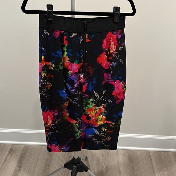 Milly pencil skirt - Picture 3 of 4